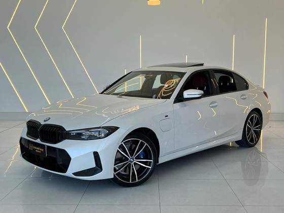BMW 330e 2.0 16V TURBO HÍBRIDO M SPORT AUTOMÁTICO